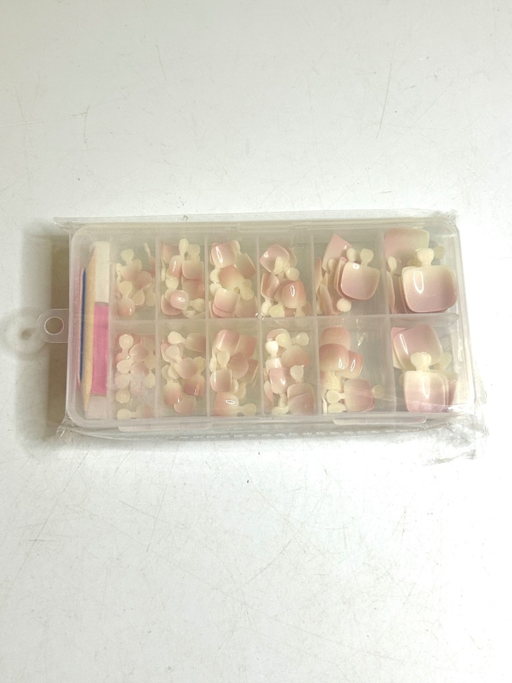 Ombré Nude Pink to White Press on Toenails 120 Nails - Picture 7 of 9